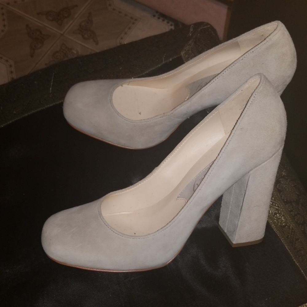 Boutique 9 Chunky Taupe Pumps Sz 9